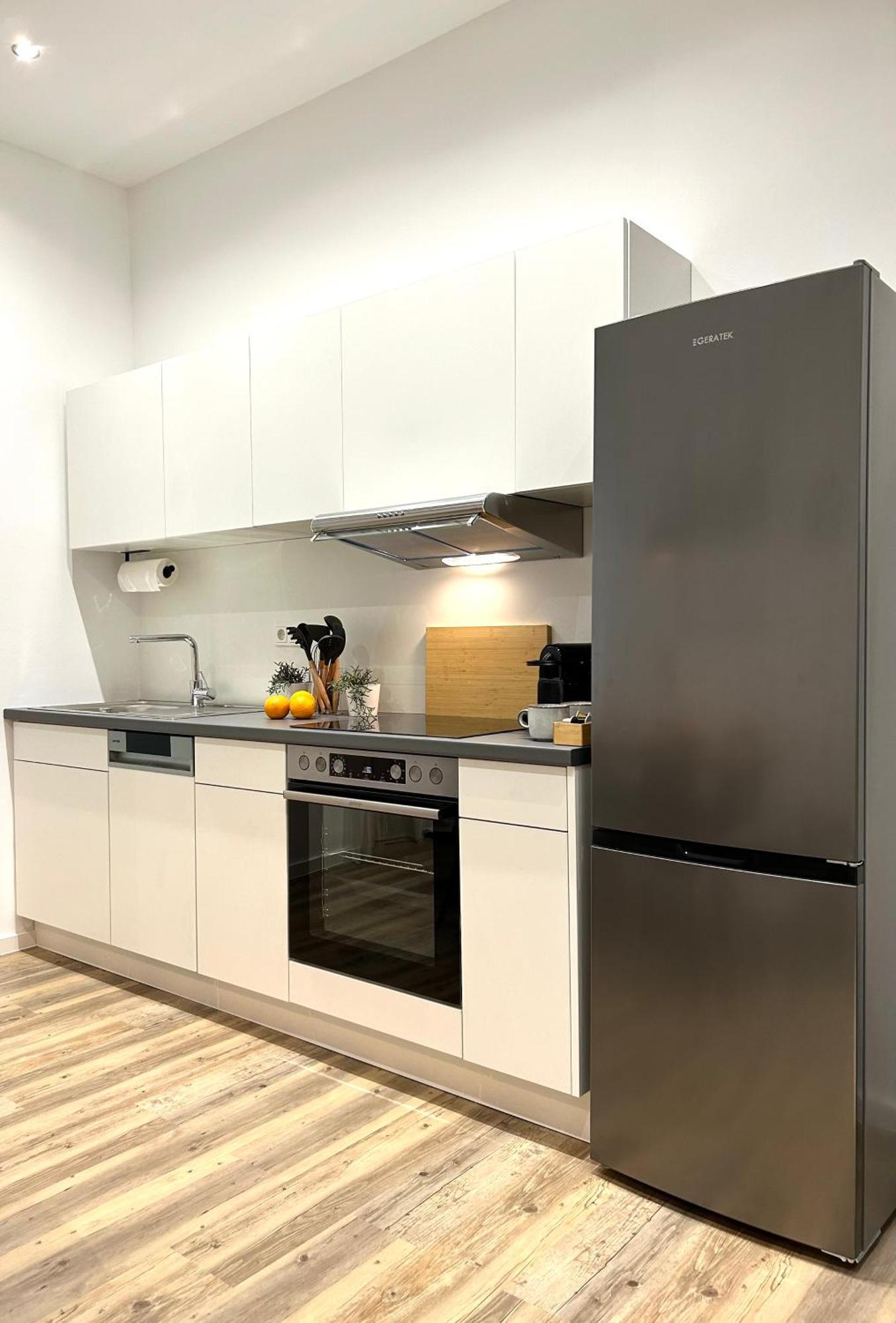 Designer City Apartment In Top Lage Fuer 6 Gaeste Karlsruhe Esterno foto
