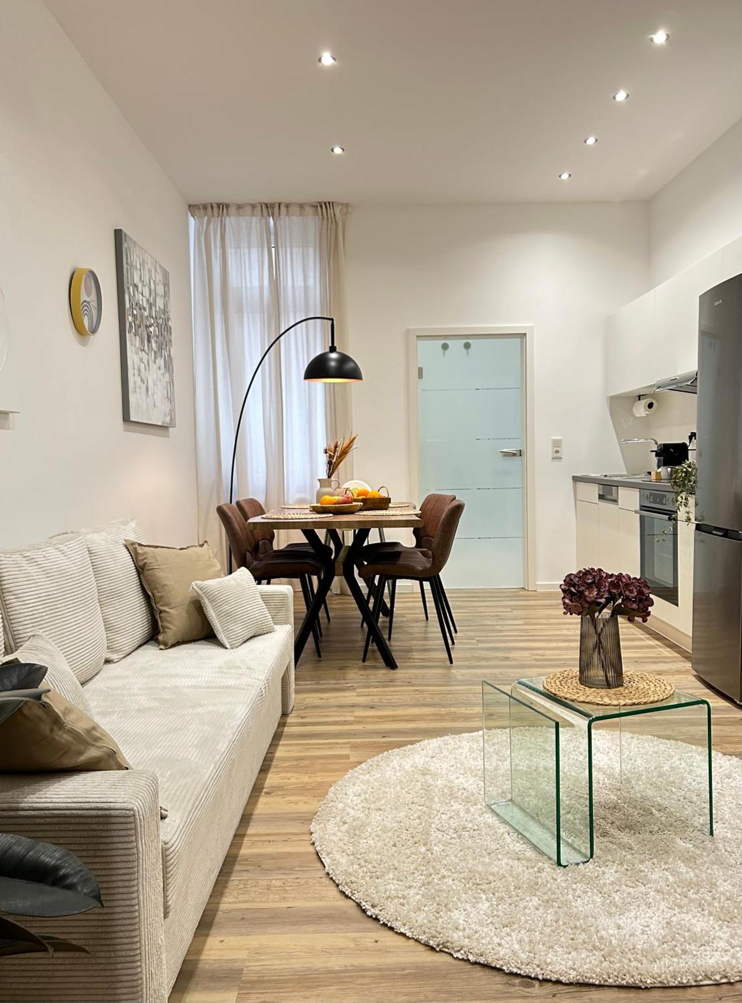 Designer City Apartment In Top Lage Fuer 6 Gaeste Karlsruhe Esterno foto